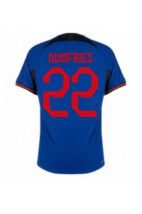 Nederland Denzel Dumfries #22 Voetbaltruitje Uit tenue WK 2022 Korte Mouw